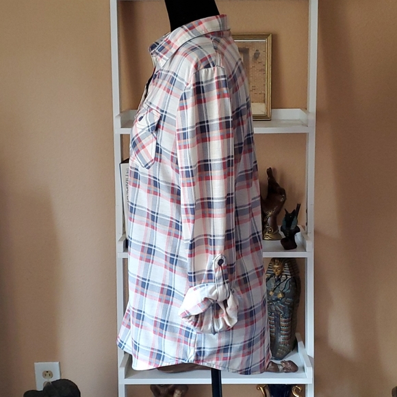 🌻 Plaid Button Down - Picture 4 of 6